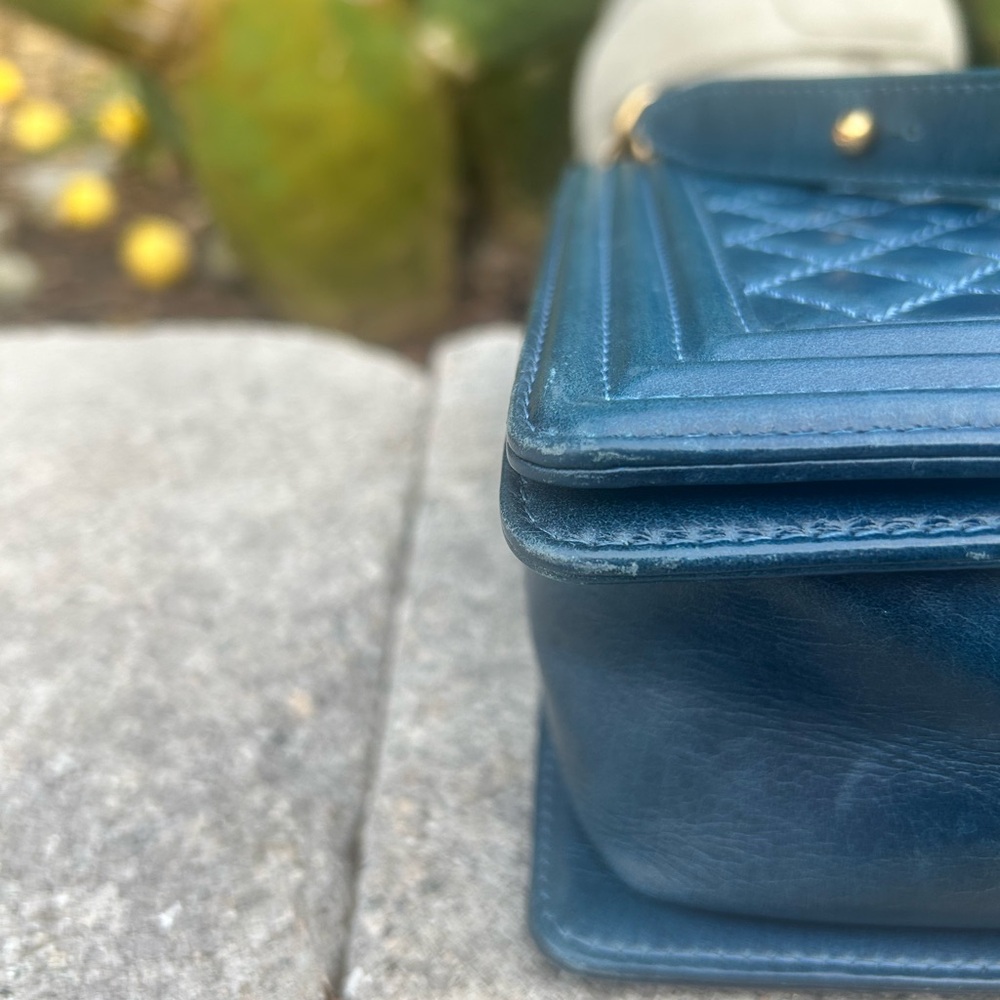 Chanel Jumbo Boy Bag - Picture 9 of 14
